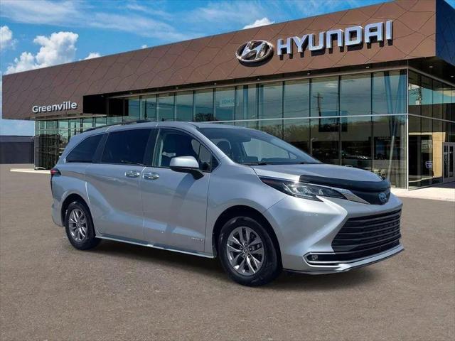 2021 Toyota Sienna XLE for sale in Greenville, SC