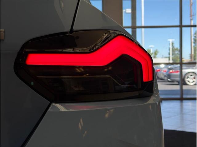 2025 BMW M240 i