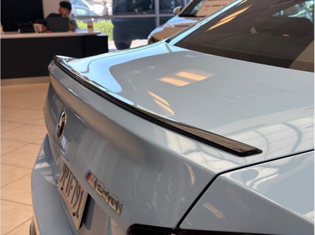 2025 BMW M240 i
