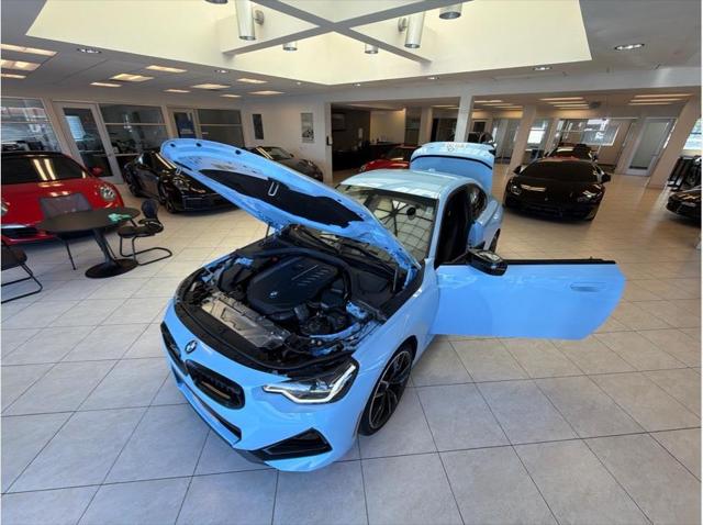 2025 BMW M240 i