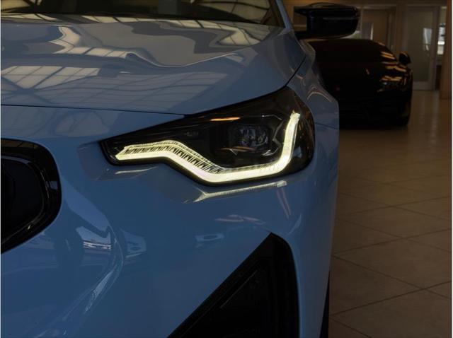 2025 BMW M240 i