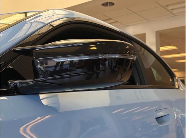 2025 BMW M240 i