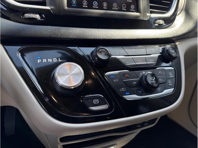 2020 Chrysler Pacifica Touring L