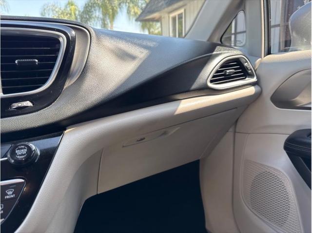 2020 Chrysler Pacifica Touring L