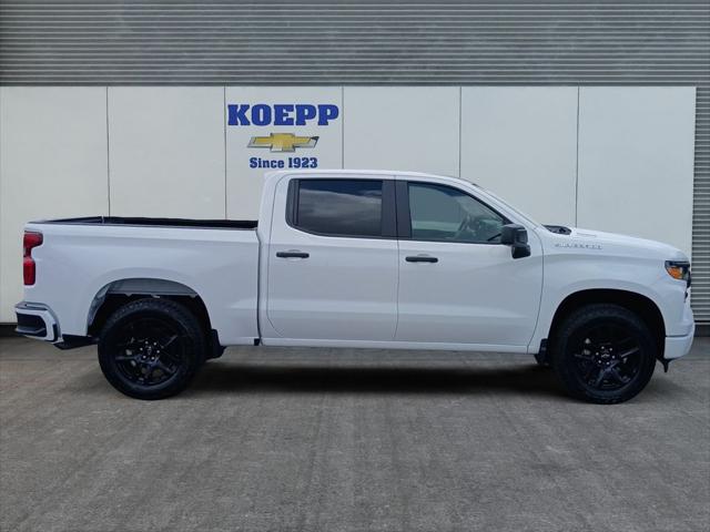 2026 Chevrolet Silverado 1500 2WD Crew Cab Short Bed Custom