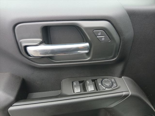 2026 Chevrolet Silverado 1500 2WD Crew Cab Short Bed Custom