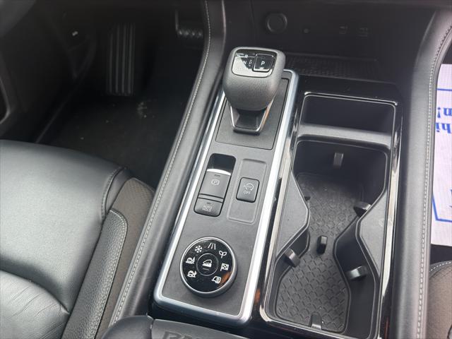 2023 Nissan Pathfinder SL 4WD