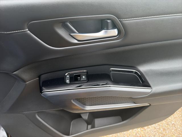 2023 Nissan Pathfinder SL 4WD