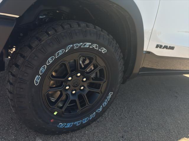 2026 Ram 1500 Rebel Crew Cab 4x4 5'7" Box