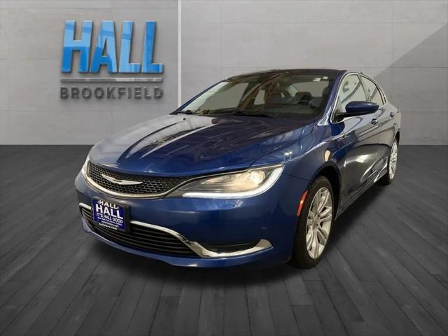 2015 Chrysler 200 Limited for sale in Waukesha, WI