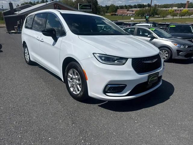 2025 Chrysler Pacifica Select for sale in Accident, MD