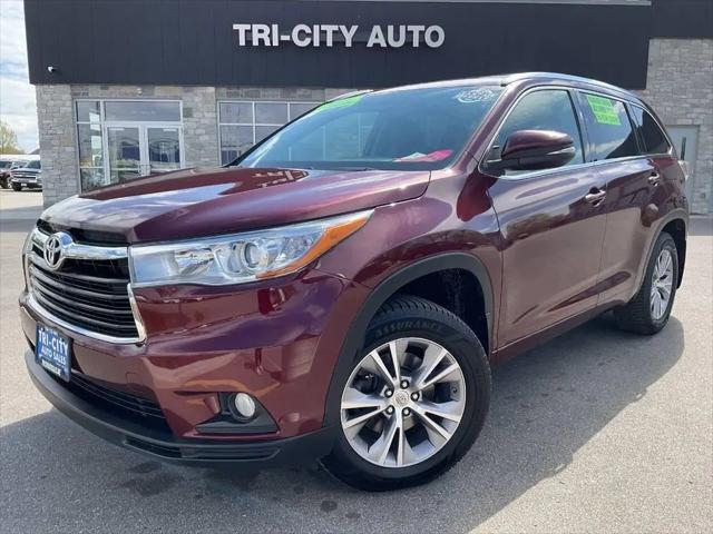 2015 Toyota Highlander XLE V6 for sale in Menasha, WI