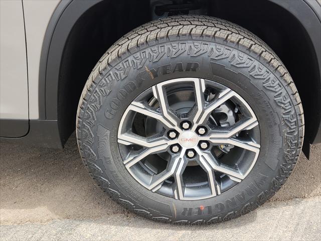 2026 GMC Acadia AT4 AWD