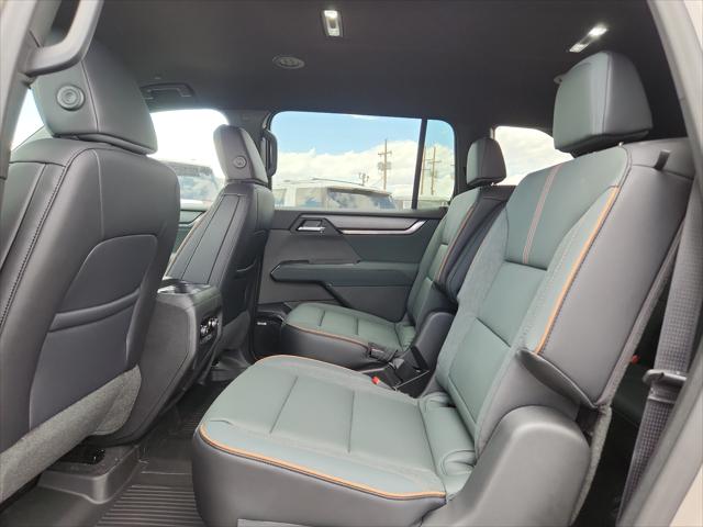2026 GMC Acadia AT4 AWD