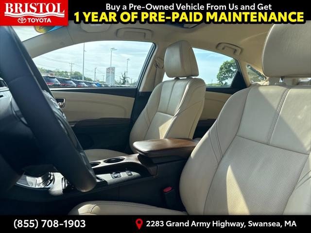 2016 Toyota Avalon Hybrid Limited