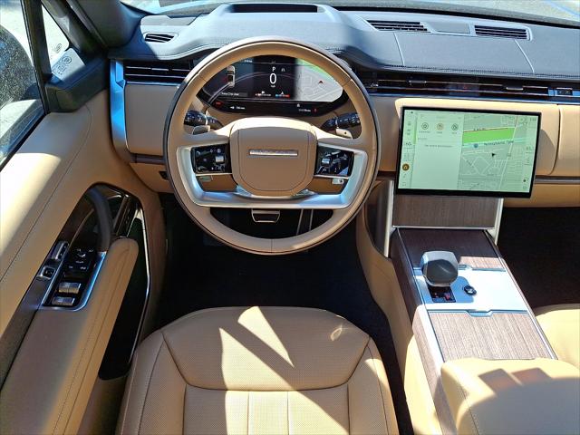 2026 Land Rover Range Rover P530 SE 7 Seat