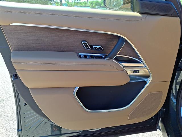 2026 Land Rover Range Rover P530 SE 7 Seat