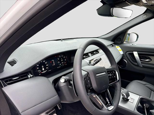 2026 Land Rover Discovery Sport Landmark