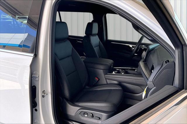 2026 Chevrolet Suburban LT, 4WD