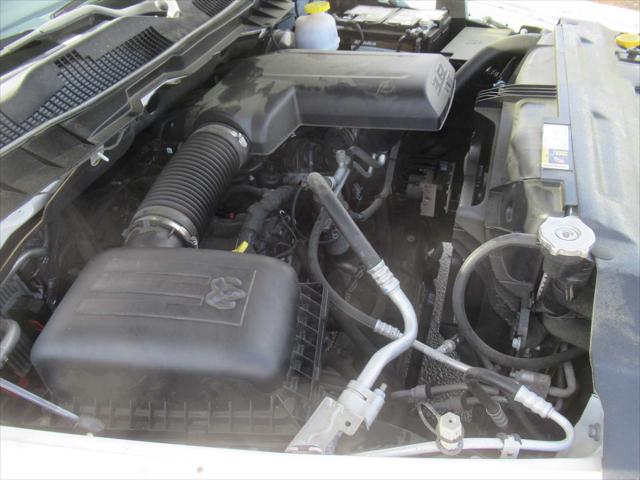 2023 Ram 1500 Classic SLT Crew Cab 4x4 5'7" Box