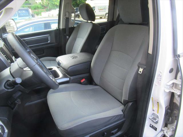 2023 Ram 1500 Classic SLT Crew Cab 4x4 5'7" Box