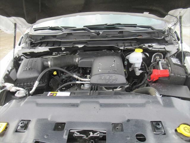 2024 Ram 1500 Classic Warlock Crew Cab 4x4 5'7" Box