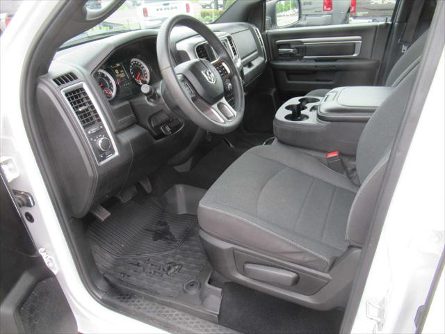 2024 Ram 1500 Classic Warlock Crew Cab 4x4 5'7" Box