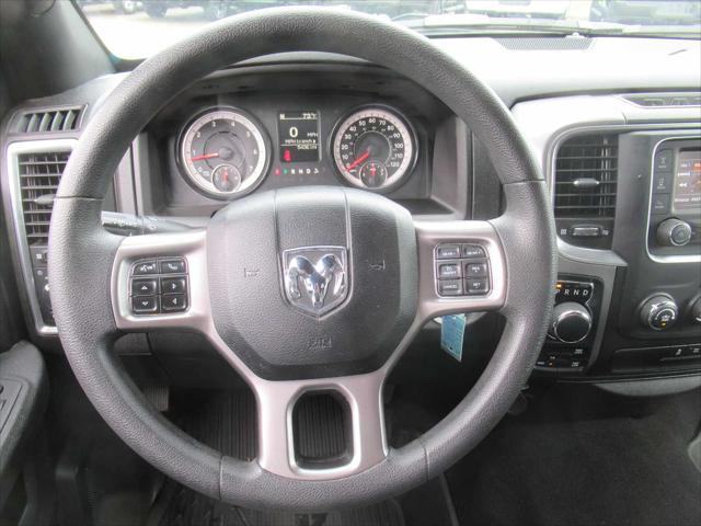 2024 Ram 1500 Classic Warlock Crew Cab 4x4 5'7" Box