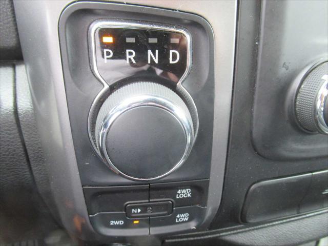 2024 Ram 1500 Classic Warlock Crew Cab 4x4 5'7" Box