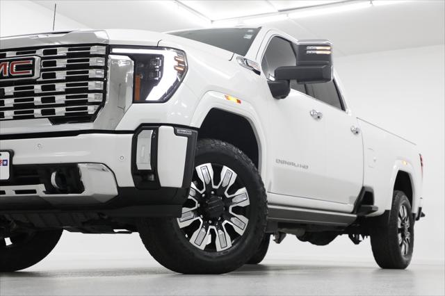 2025 GMC Sierra 3500HD Denali