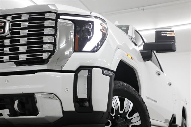 2025 GMC Sierra 3500HD Denali