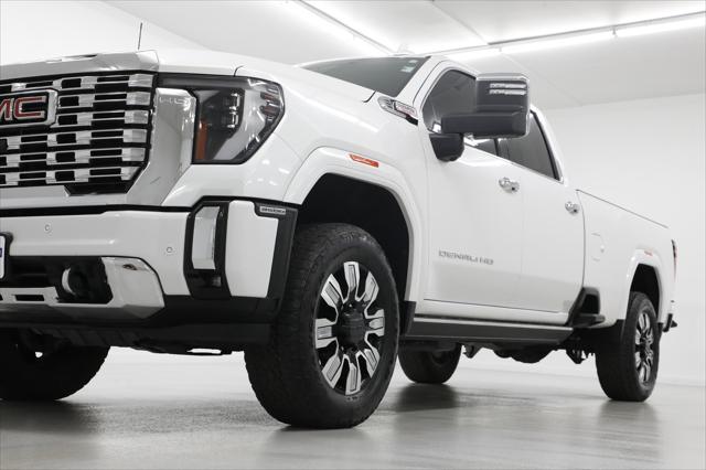 2025 GMC Sierra 3500HD Denali
