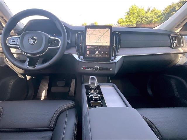 2026 Volvo XC90 Plug-In Hybrid Ultra, T8 AWD, Electric/Gasoline, Bright, 7 Seats