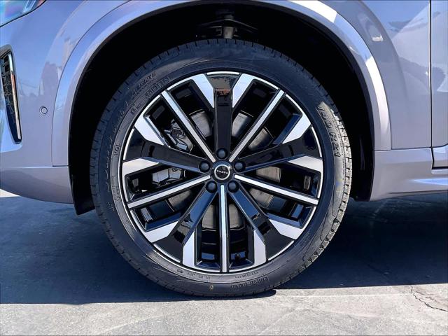 2026 Volvo XC90 Plug-In Hybrid Ultra, T8 AWD, Electric/Gasoline, Bright, 7 Seats