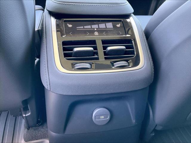 2026 Volvo XC90 Plug-In Hybrid Ultra, T8 AWD, Electric/Gasoline, Bright, 7 Seats