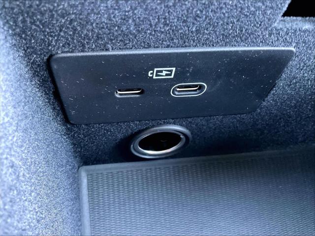 2026 Volvo XC90 Plug-In Hybrid Ultra, T8 AWD, Electric/Gasoline, Bright, 7 Seats
