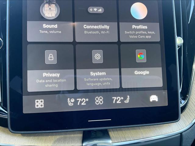 2026 Volvo XC60 Plug-In Hybrid Plus, T8 AWD Electric/Gasoline, Dark
