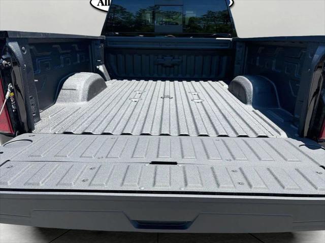 2026 Chevrolet Silverado 2500HD Crew Cab, Standard Bed, LT, 4WD