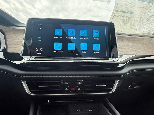 2026 Volkswagen Atlas SE with Technology