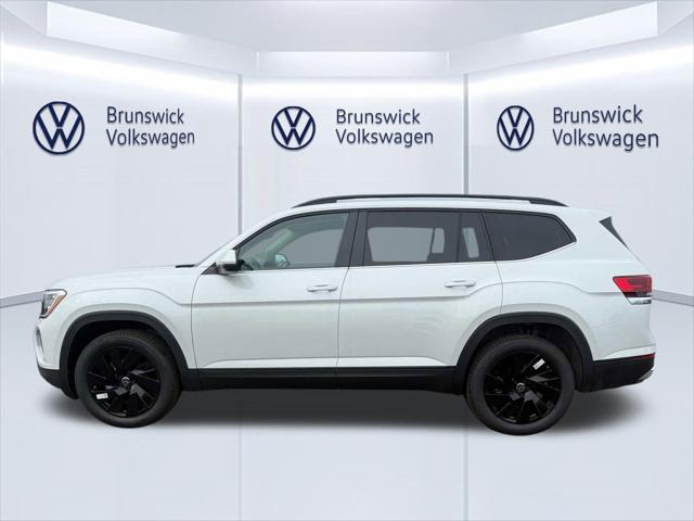 2026 Volkswagen Atlas SE with Technology