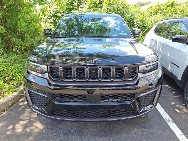 2026 Jeep Grand Cherokee GRAND CHEROKEE LAREDO ALTITUDE 4X4 2026 Jeep Grand Cherokee GRAND CHEROKEE LAREDO ALTITUDE 4X4