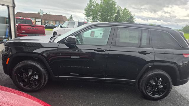 2026 Jeep Grand Cherokee GRAND CHEROKEE LAREDO ALTITUDE 4X4 2026 Jeep Grand Cherokee GRAND CHEROKEE LAREDO ALTITUDE 4X4