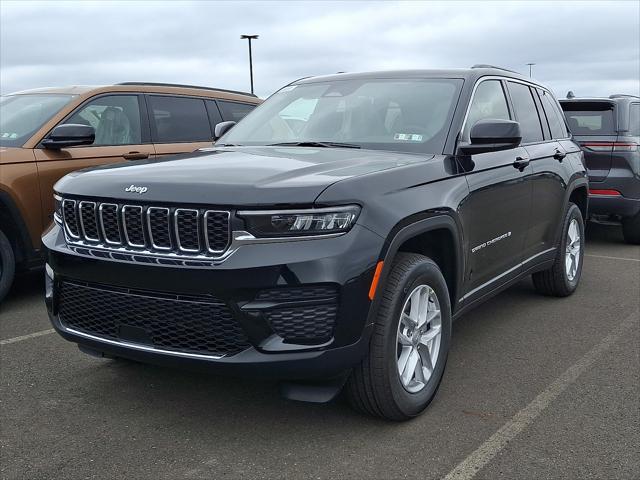 2026 Jeep Grand Cherokee GRAND CHEROKEE LAREDO X 4X4 2026 Jeep Grand Cherokee GRAND CHEROKEE LAREDO X 4X4
