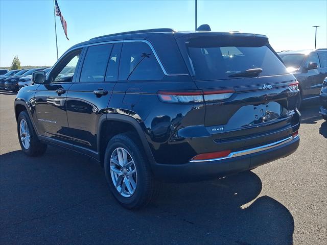 2026 Jeep Grand Cherokee GRAND CHEROKEE LAREDO X 4X4