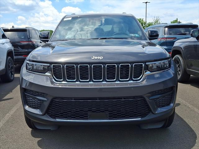 2026 Jeep Grand Cherokee GRAND CHEROKEE LAREDO X 4X4 2026 Jeep Grand Cherokee GRAND CHEROKEE LAREDO X 4X4