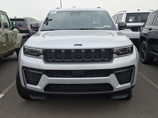 2026 Jeep Grand Cherokee GRAND CHEROKEE LAREDO ALTITUDE 4X4 2026 Jeep Grand Cherokee GRAND CHEROKEE LAREDO ALTITUDE 4X4