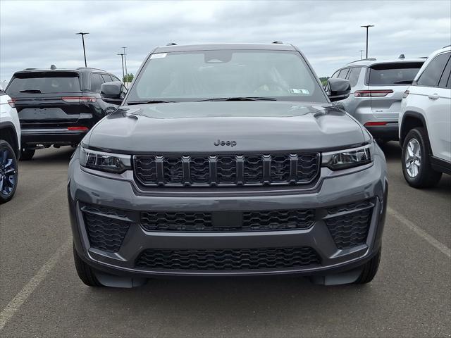 2026 Jeep Grand Cherokee GRAND CHEROKEE LAREDO ALTITUDE 4X4 2026 Jeep Grand Cherokee GRAND CHEROKEE LAREDO ALTITUDE 4X4