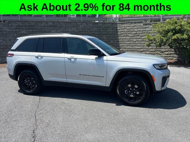 2026 Jeep Grand Cherokee GRAND CHEROKEE LAREDO ALTITUDE 4X4 2026 Jeep Grand Cherokee GRAND CHEROKEE LAREDO ALTITUDE 4X4