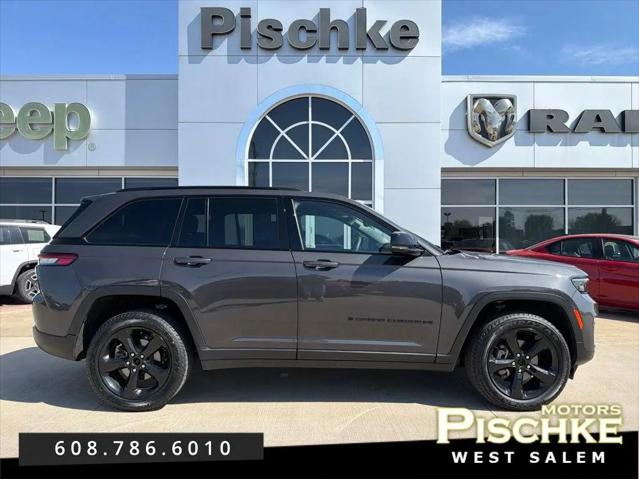 2023 Jeep Grand Cherokee Altitude 4x4 for sale in West Salem, WI