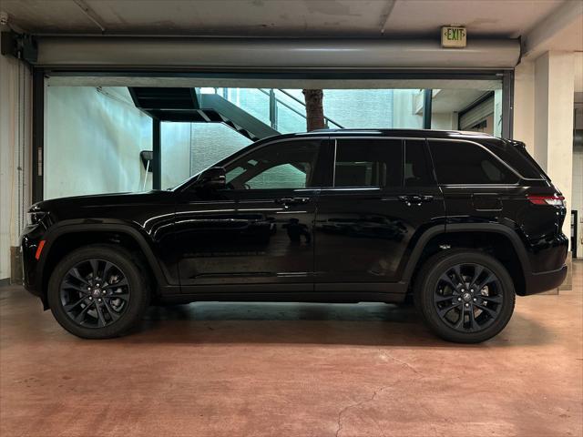 2026 Jeep Grand Cherokee GRAND CHEROKEE 85TH ANNIVERSARY EDITION 4X4